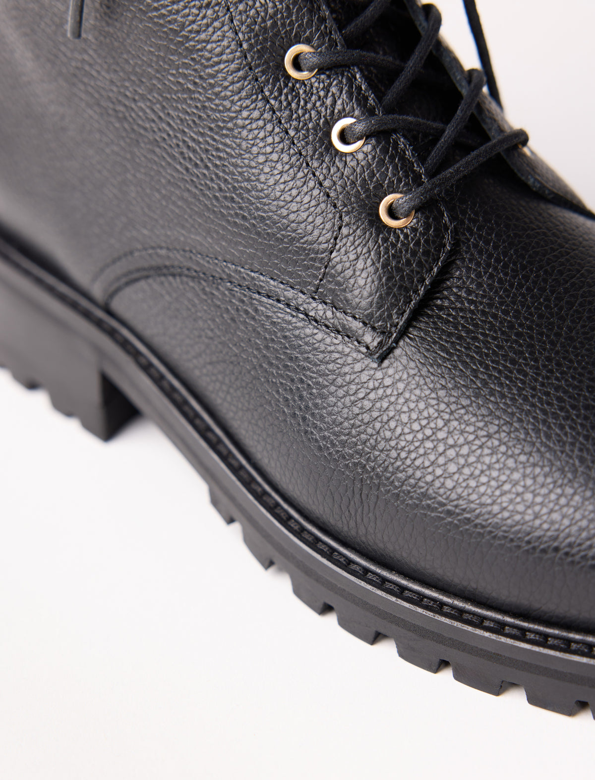 Sandra - Black grained  - vue 6