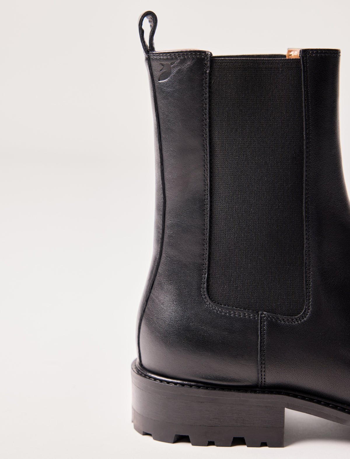 Margaux - Black  - vue 3