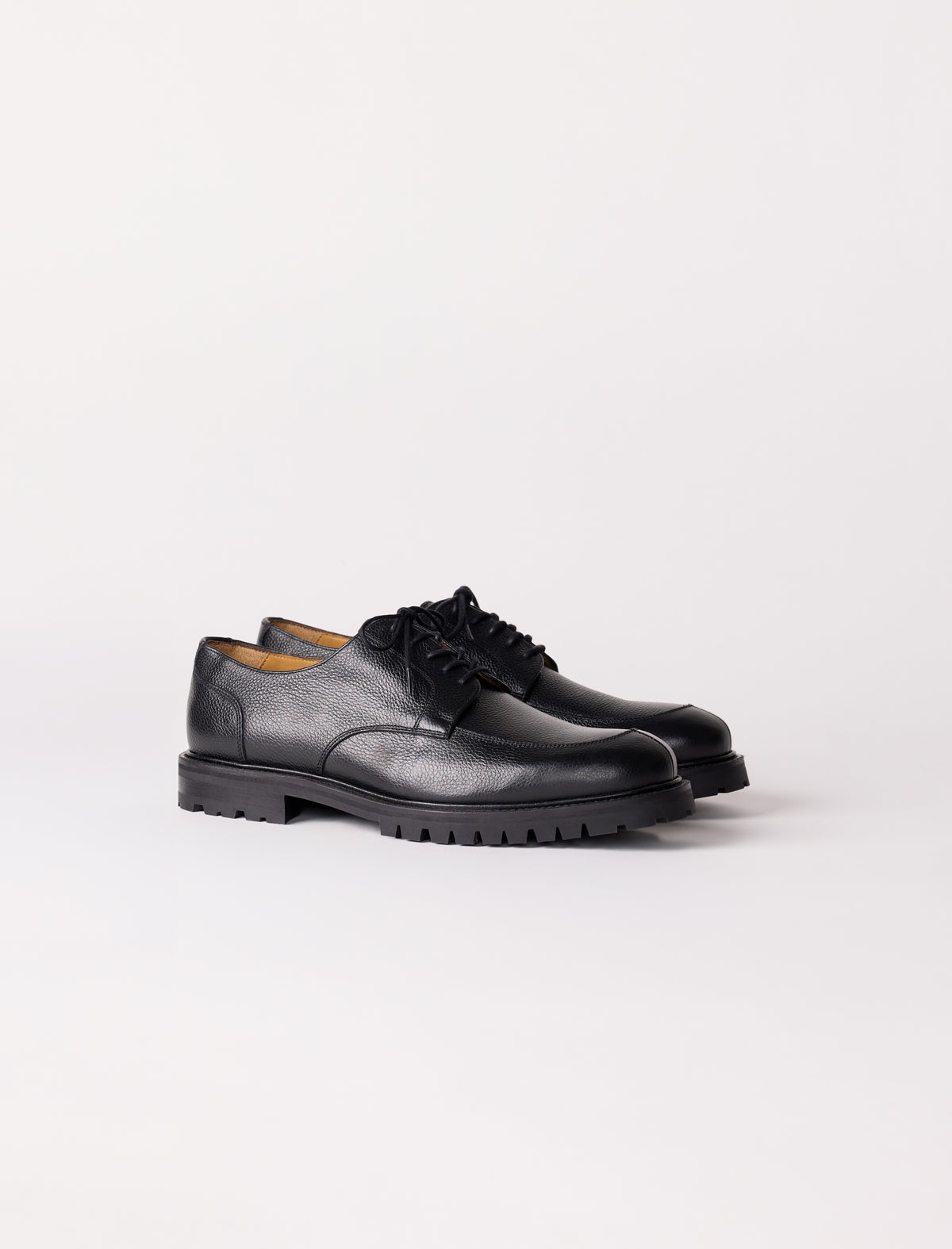 Semelle crantée en gomme