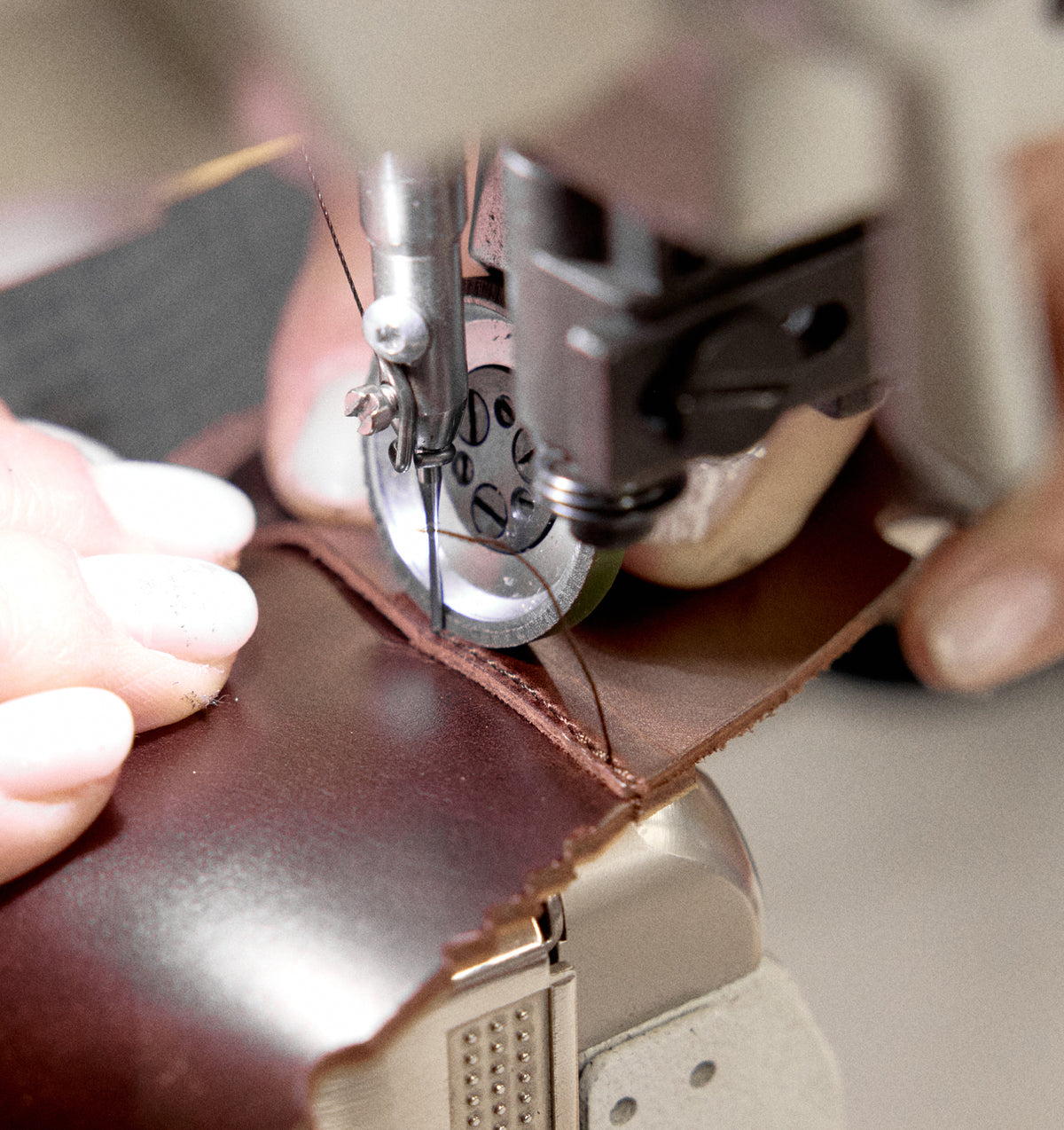 fabrication chaussures en cuir piqure