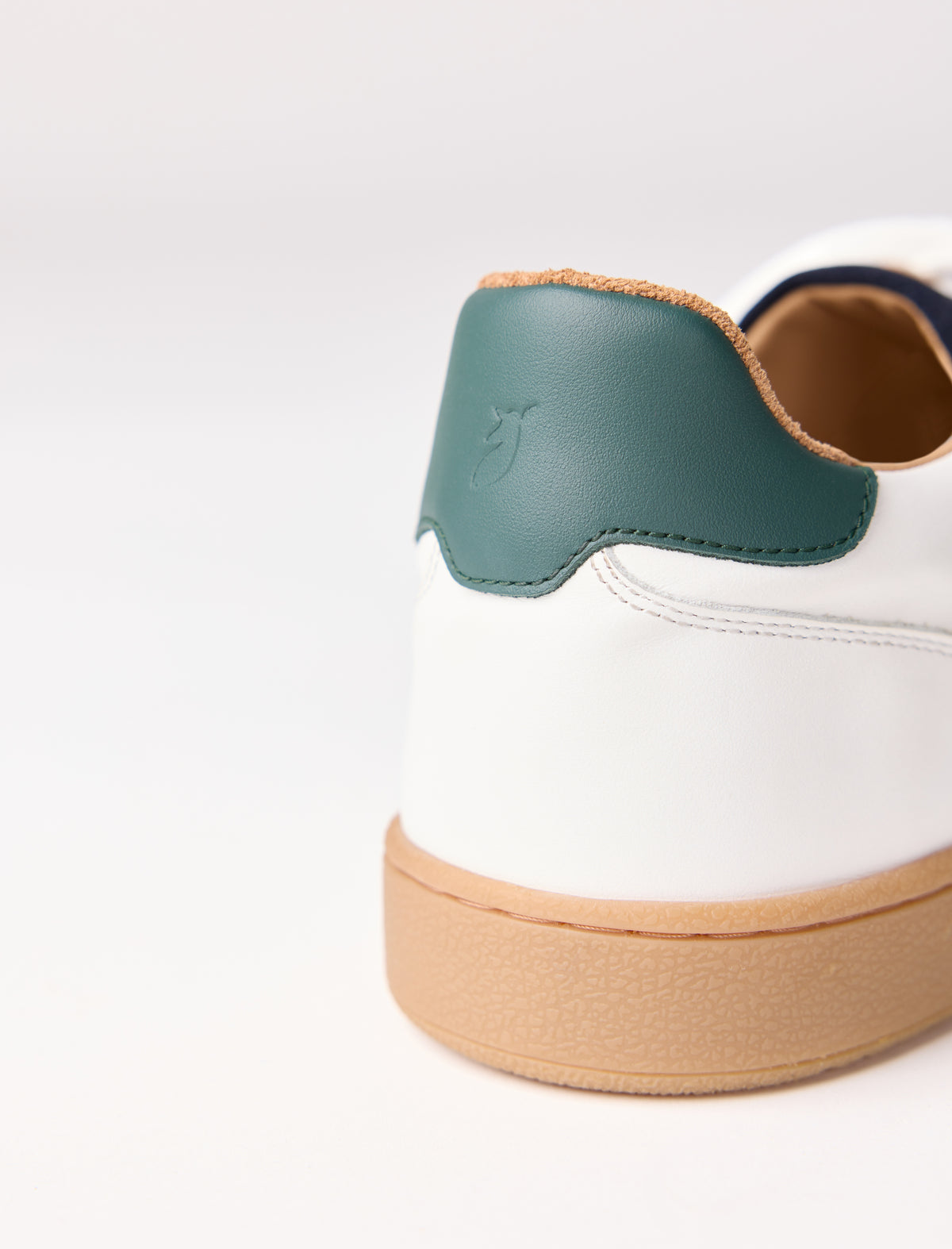 Smooth calf leather in green